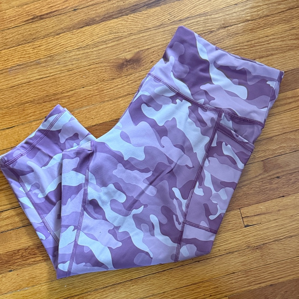Pink Women’s Capri Leggings